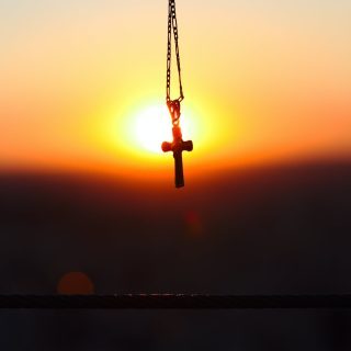 Cremation Jewellery: A Timeless Tribute